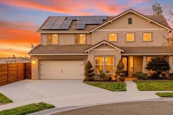 *NEW 4BD Oakdale Oasis, Pool, AC, Sleeps 14 - Image 1