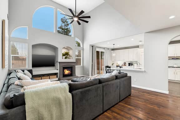 *NEW 4BD Oakdale Oasis, Pool, AC, Sleeps 14 - Image 5